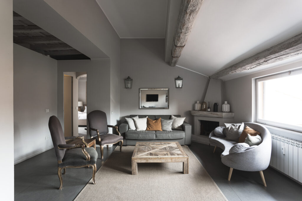 Piazza Venezia Charming Penthouse